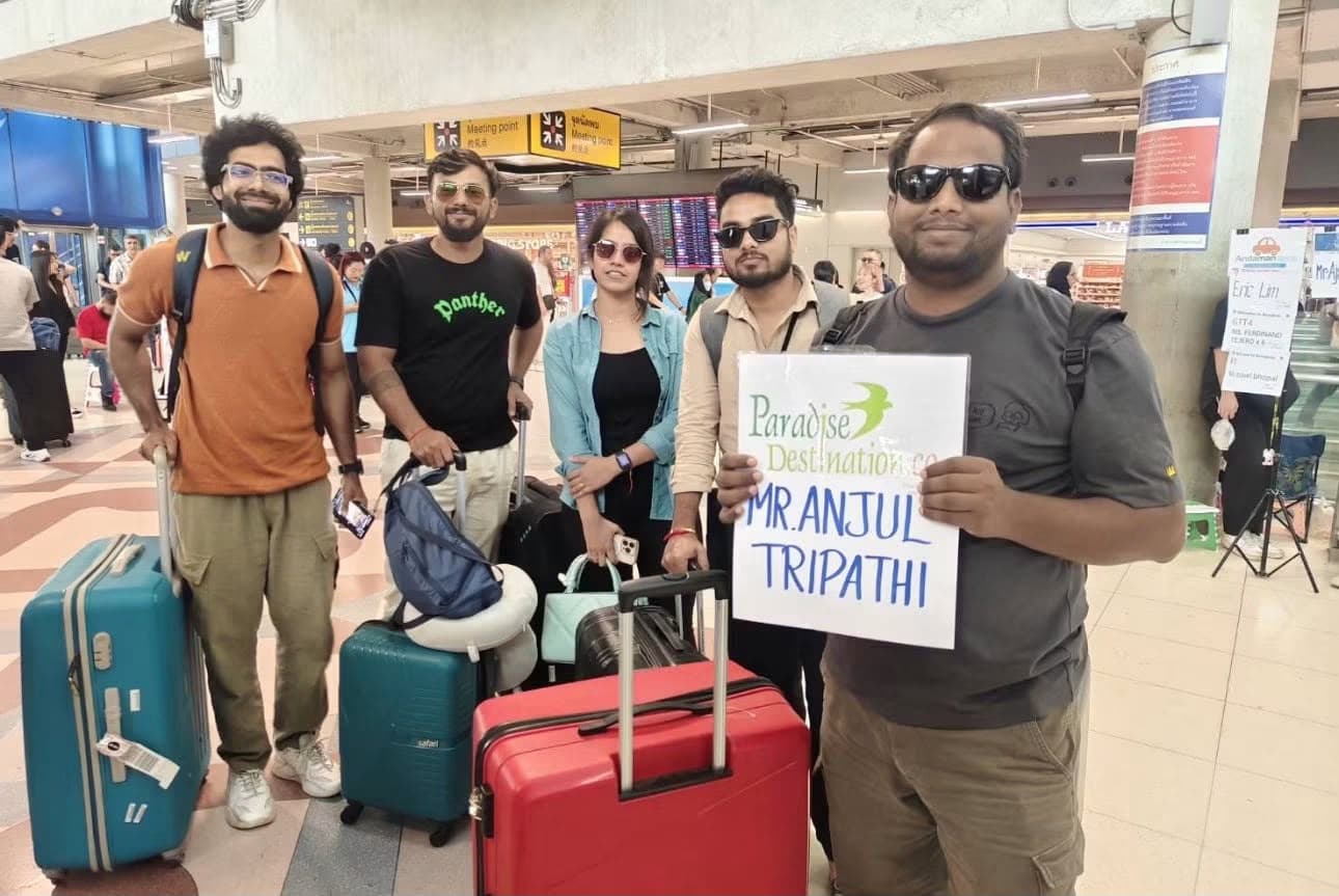 Paradise Destination - Airport Pickup - Client Happy tour destination